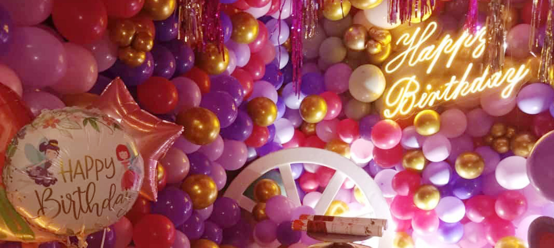 We are the Balloon Decoration Specialists